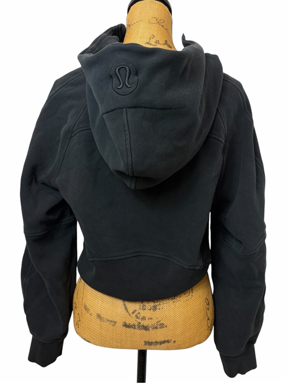 Lululemon Scuba Full-Zip Cropped Hoodie
Black XS S - Picture 2 of 8
